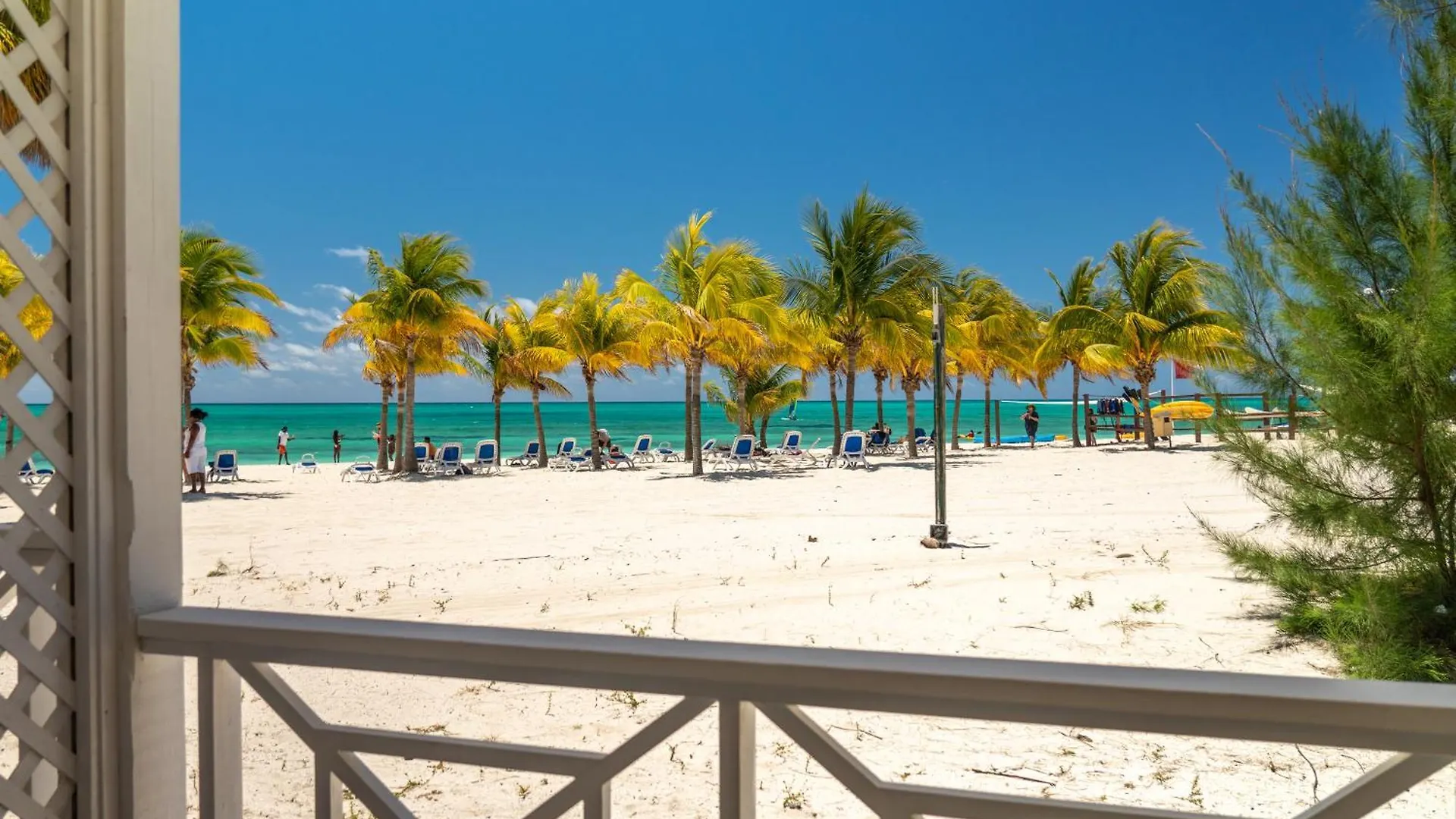 Viva Fortuna Beach By Wyndham, A Trademark All Inclusive Freeport